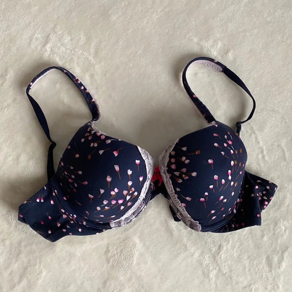 Victorias Secret Bra 34C